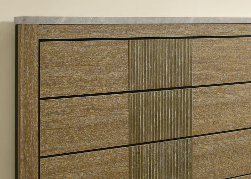 B406 - Bed