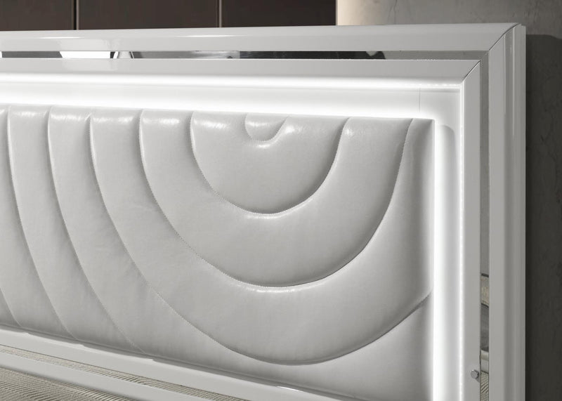 B119 - LED Bed