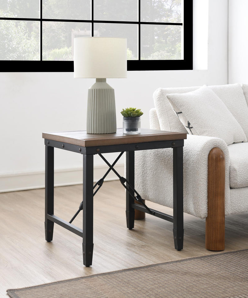 T118 - Table