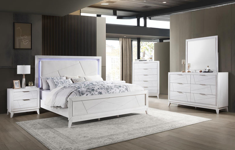 B242 - Chest - Antique White